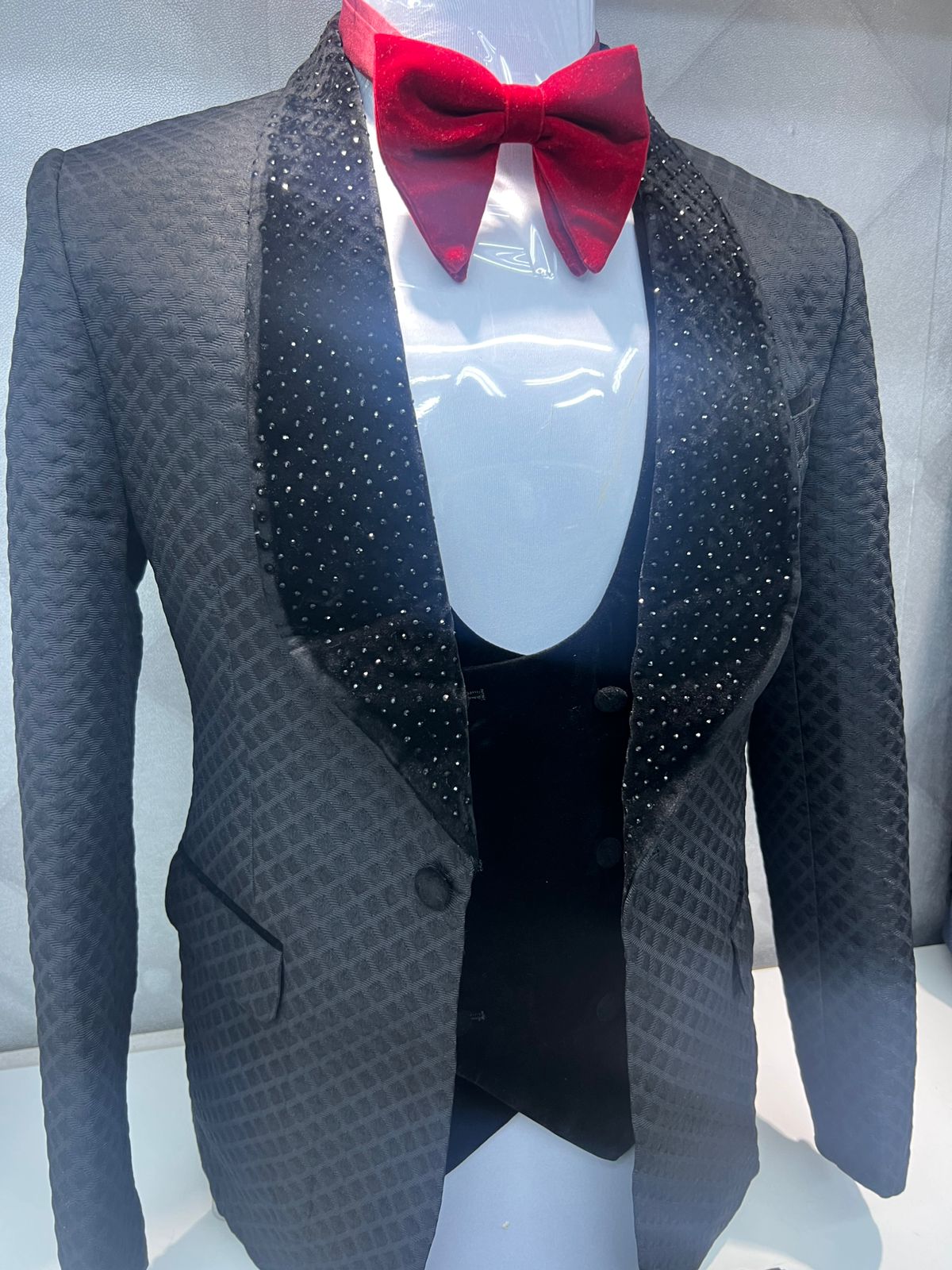 Black Diamond-Textured Tuxedo with Red Bow Tie